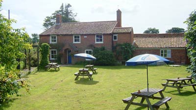 Front beer garden 5th August 2005 